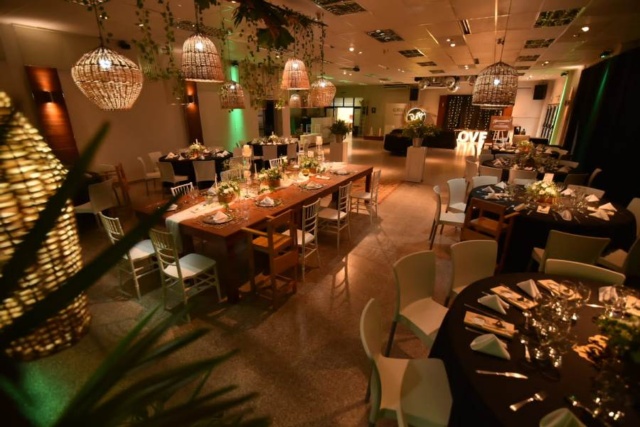 yH5BAEKAAEALAAAAAABAAEAAAICTAEAOw== SALÓN DE EVENTOS